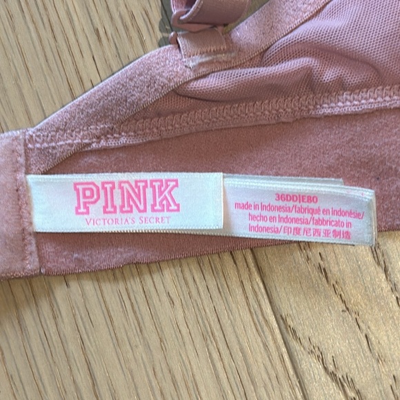 PINK Wear Everywhere Wireless Pushup Bra - Picture 5 of 6